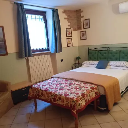 Renzano Bedrooms Saló