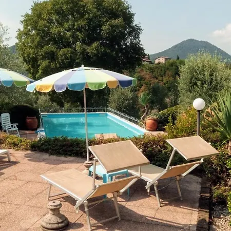 Renzano Bedrooms Saló